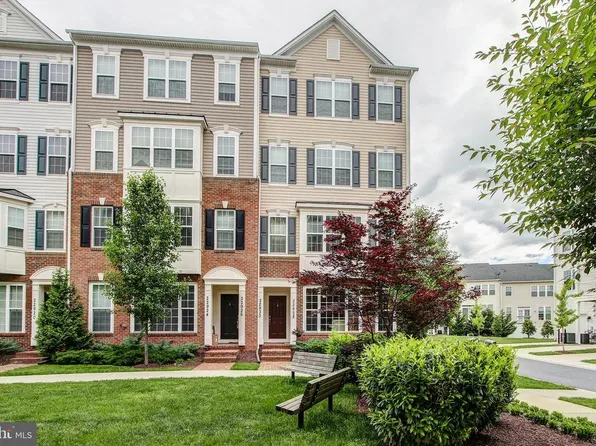 22928 Spicebush Dr #1641, Clarksburg, MD 20871