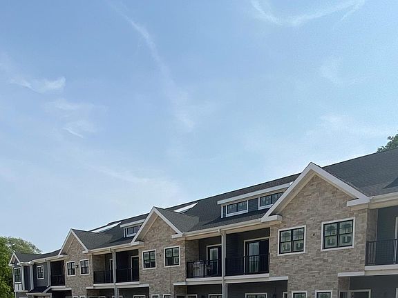 2nd image of 418 Atlantic Ave #107