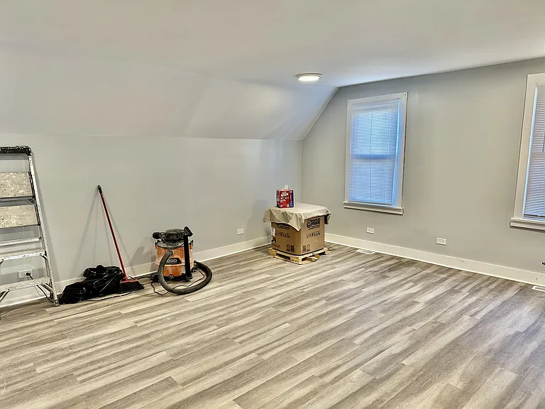 4521 S Honore St — Photo 3