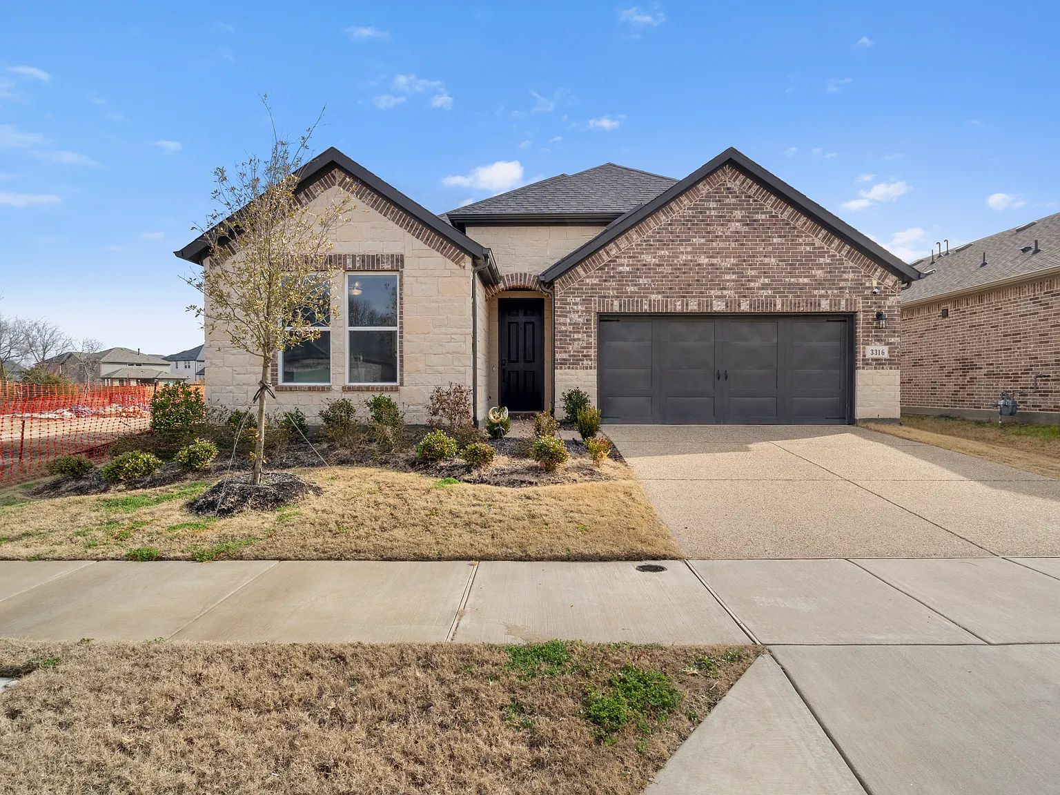 3 bed, 1704 sqft, $2,580 — Photo 1