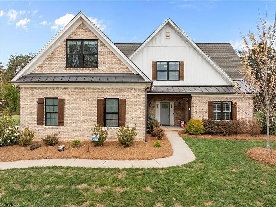 1st image of 8463 Meadow Vista Dr