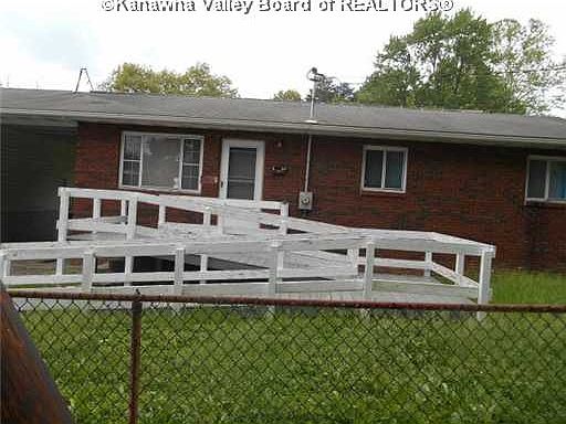 2nd image of 201 Dayton Dr