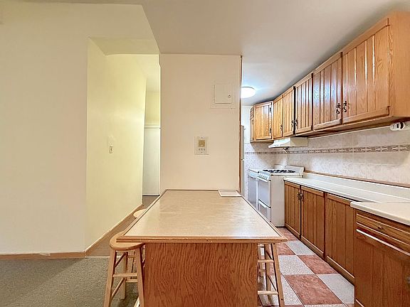 5th image of 2626 Homecrest Ave APT 1