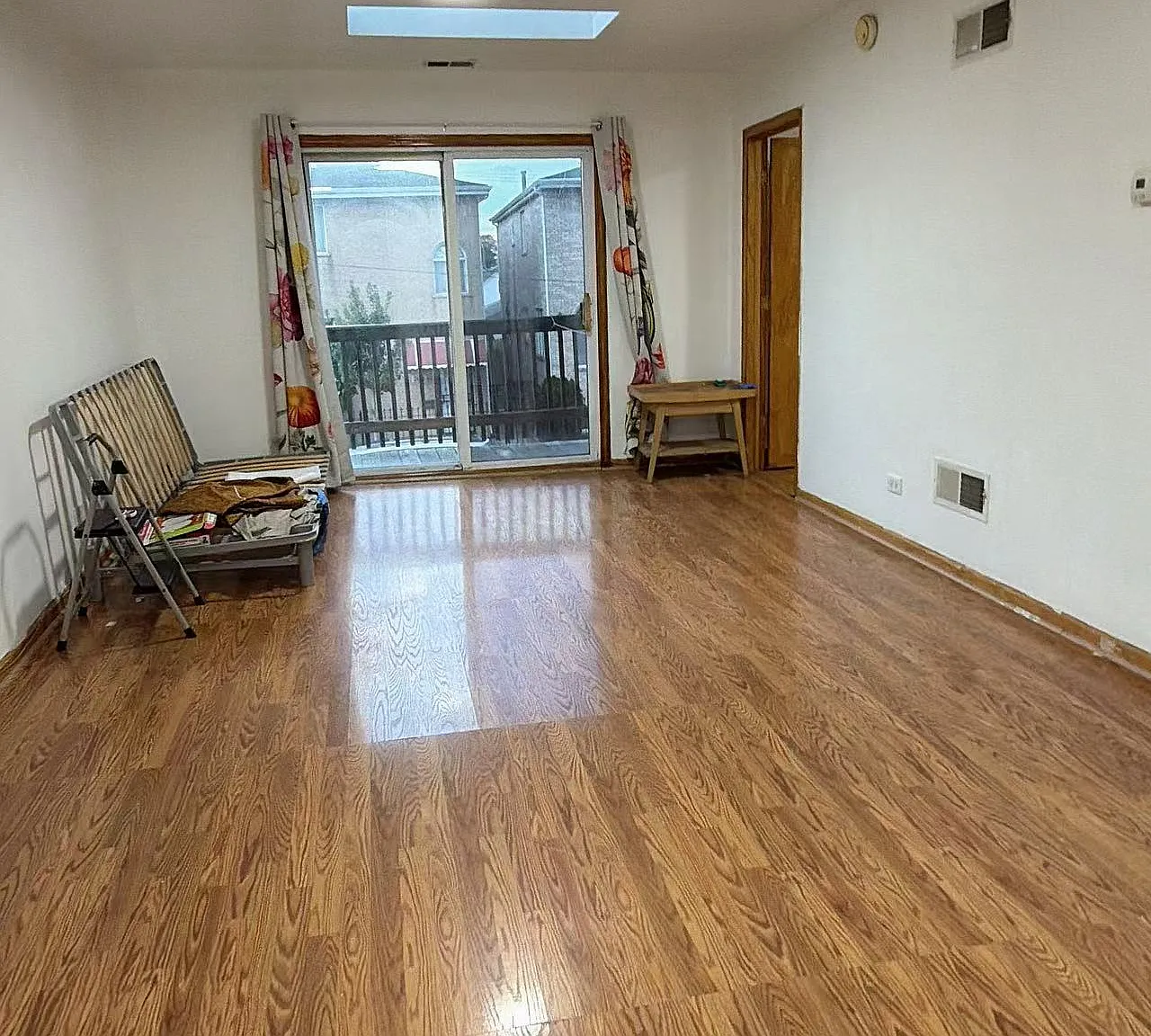 2 bed, $1,300 — Photo 2