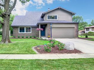 7110 Wirth Dr, Darien, IL 60561