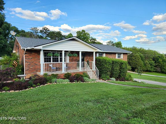 4th image of 2816 Mary Emily Ln
