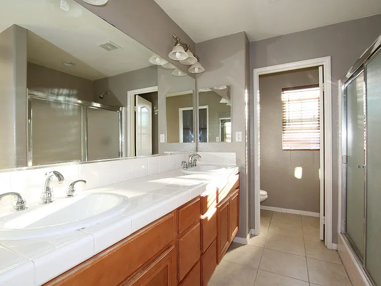 10448 Shelborne St #28 — Photo 12