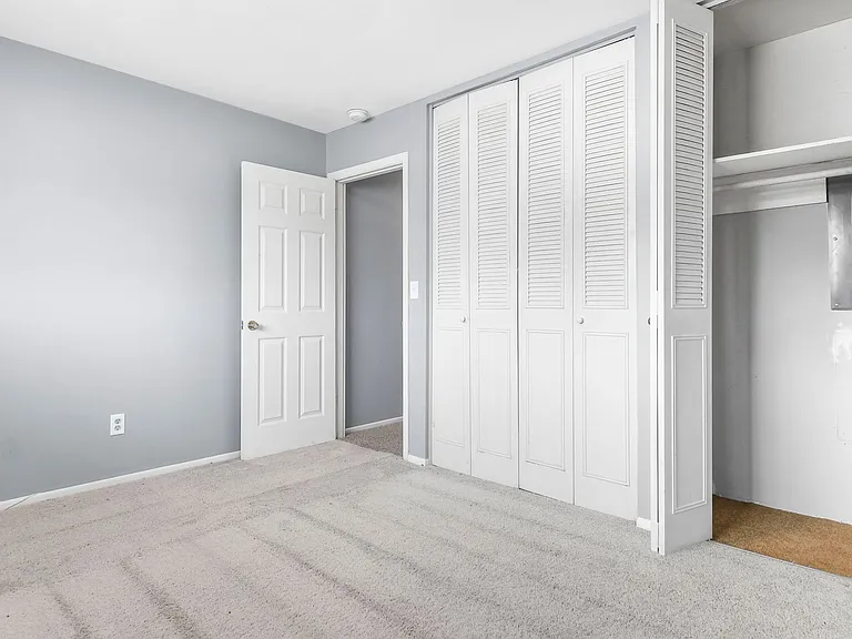 509 White City Blvd — Photo 18
