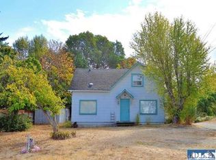709 S Pine St, Port Angeles, WA 98362