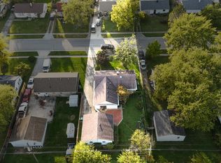 513 Park Dr, Greenwood, IN 46143
