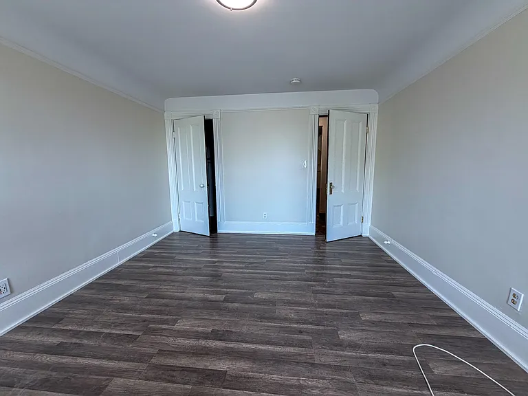 32 Clarendon St #C — Photo 8
