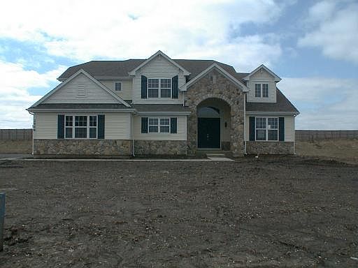 1st image of 2568 S Hastings Ln