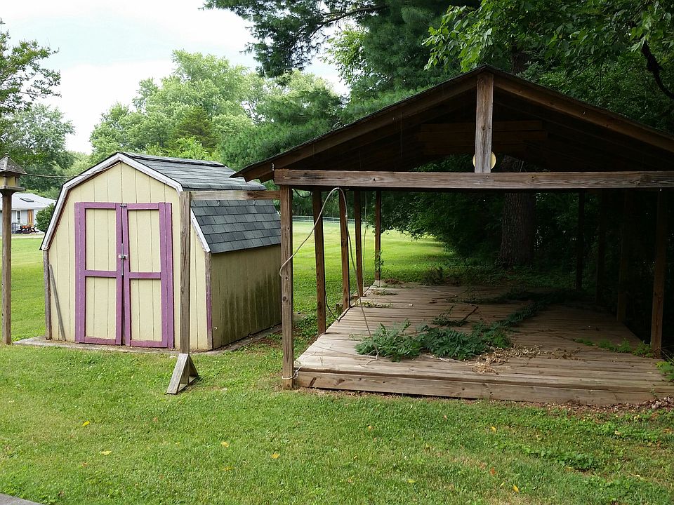 2nd image of 5104 Clover Rd