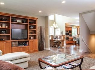 11441 Ridgeview Ln, Grand Rapids, MI 49534