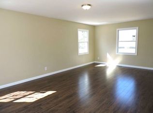 5605 Summerset Dr, Midland, MI 48640