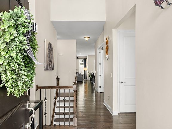 5th image of 64 Pine Tree Dr #64