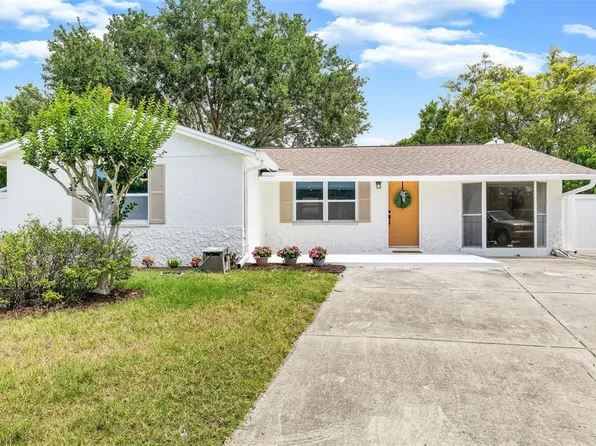 1121 18th Ave SW, Seminole, FL 33778