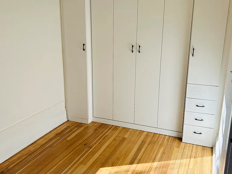 Third bedroom - EXTRA Storage