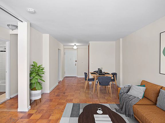 3rd image of 153 E 57th St APT 5A