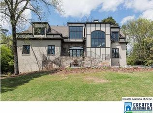 2800 N Woodridge Rd, Mountain Brook, AL 35223