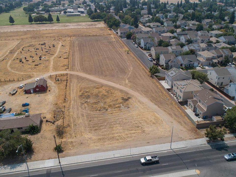 1st image of 4595 W Ashlan Ave