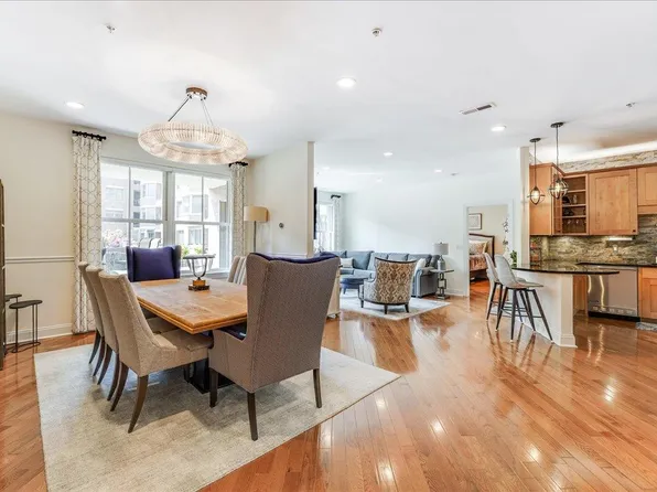 20 Avenue At Port Imperial APT 111, West New York, NJ 07093