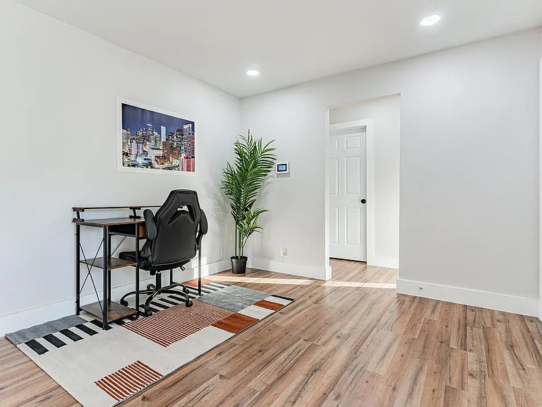 13117 Faraday Dr — Photo 26