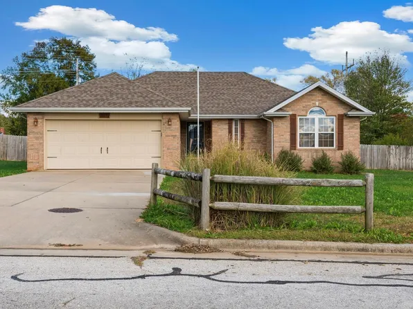 612 S Sarah Court, Willard, MO 65781