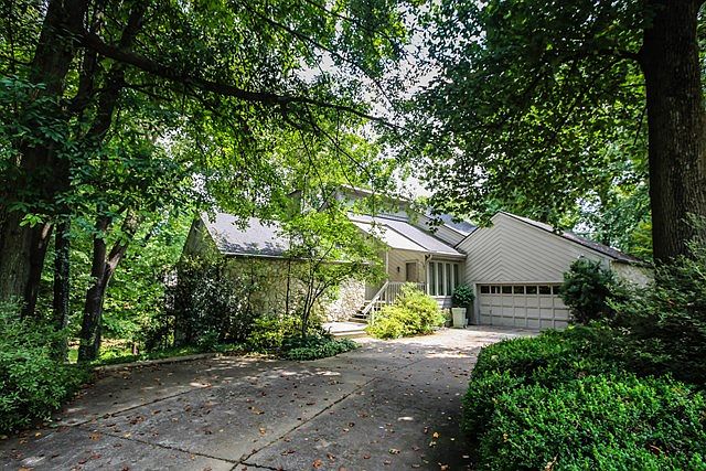 1st image of 4129 Hunting Creek Dr