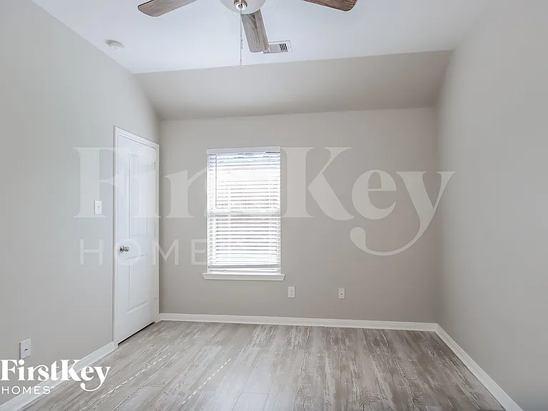 240 Country Crossing Cir — Photo 10