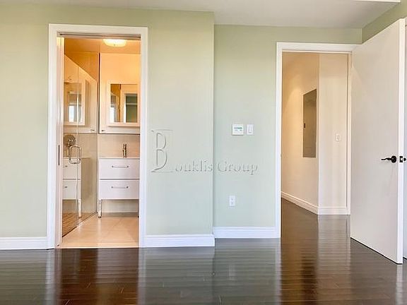 5th image of 30-11 21st St #4F
