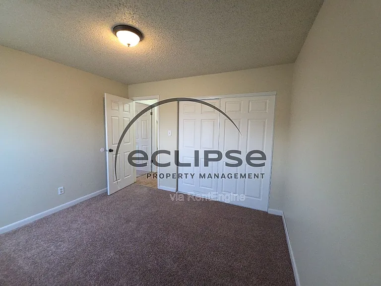 512 Bell Ct #B7 — Photo 12