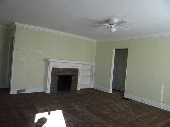 3rd image of 1532 E 51st St
