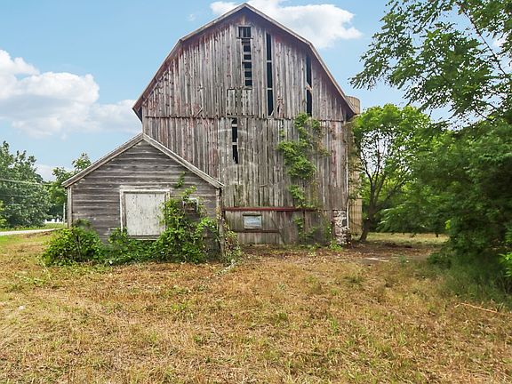 5th image of 16129 Harmony Rd