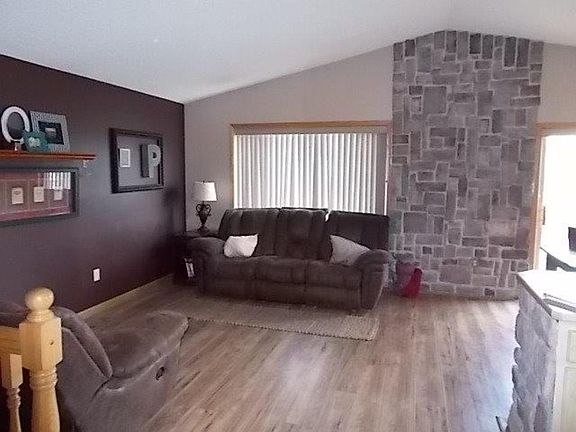3rd image of 9731 241st Ln NE