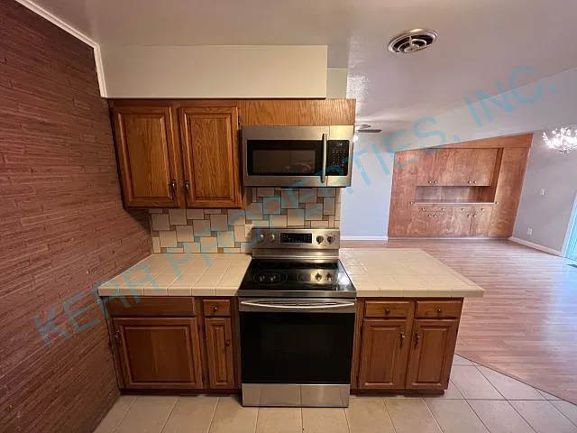 12407 NE Knott St — Photo 7