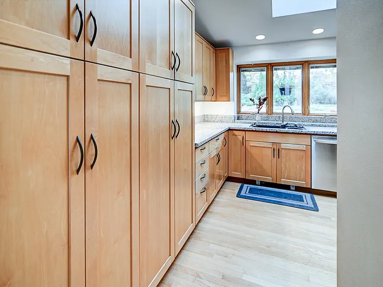 4746 Lafayette Dr — Photo 41