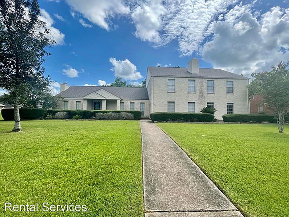 2nd image of 8125 Willow Bend Dr APT C