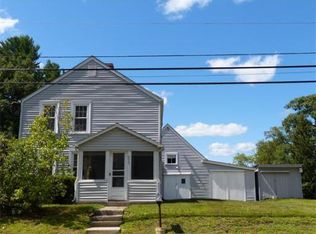 275 Lions Mouth Rd, Amesbury, MA 01913