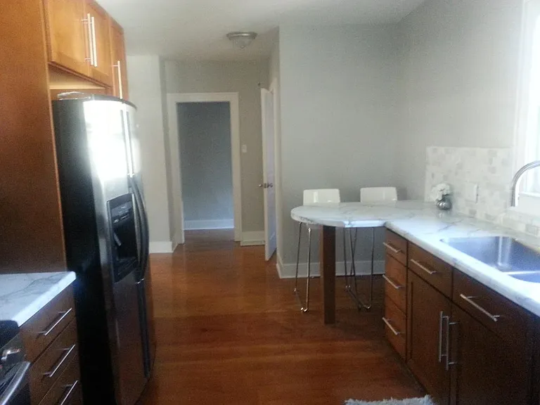 1215 Veto St NW — Photo 6