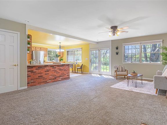 3rd image of 7004 Hieb Ln
