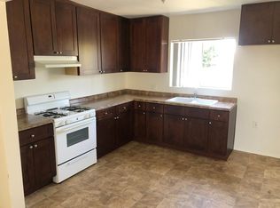 9625 Park St APT D, Bellflower, CA 90706