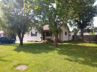 1213 E Maple St, Columbus, KS 66725