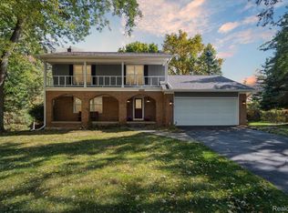 4269 Post Dr, Flint, MI 48532