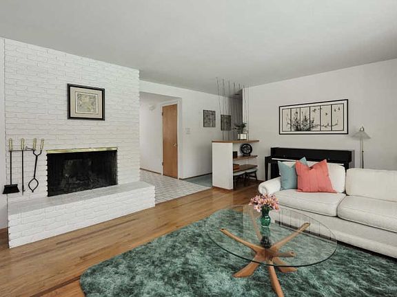 4th image of 1562 Jasper Dr
