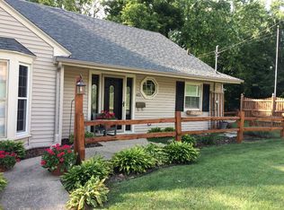 611 Oakland Ave, Janesville, WI 53545