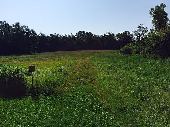 4th image of 10 Country Meadow Ln