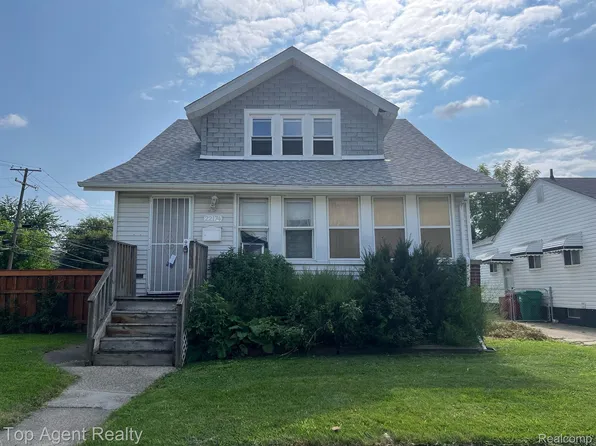 22174 Cushing Ave, Eastpointe, MI 48021