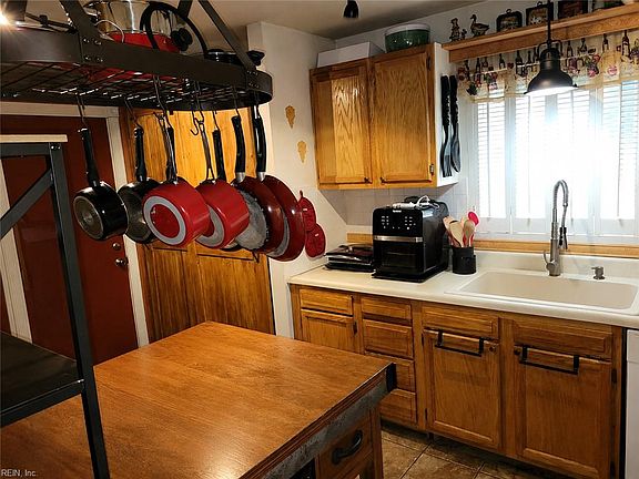 5th image of 3307 W Weaver Rd
