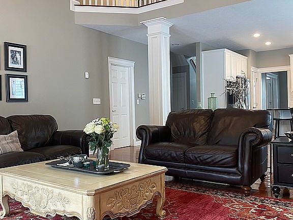 4th image of 7144 Connaught Dr